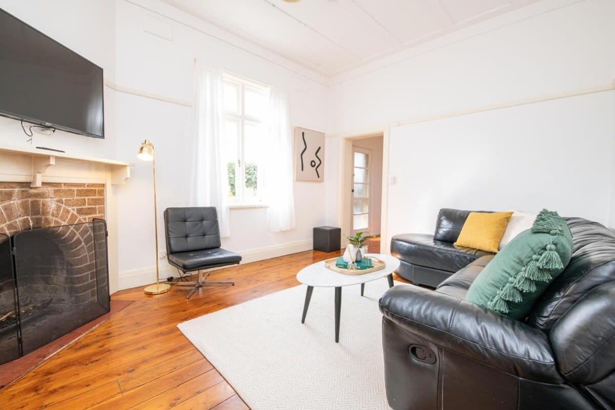 Lords Charming Cbd Home, Pet Friendly Holiday home Orange